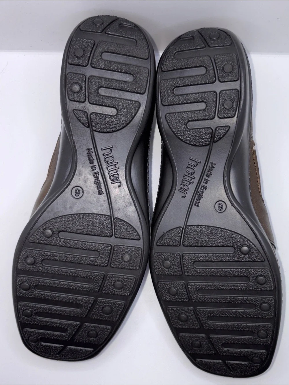 Hotter Shoes Women Sz 8 Casual Slip Ons Flats Metallic Bronze Leather Comfort